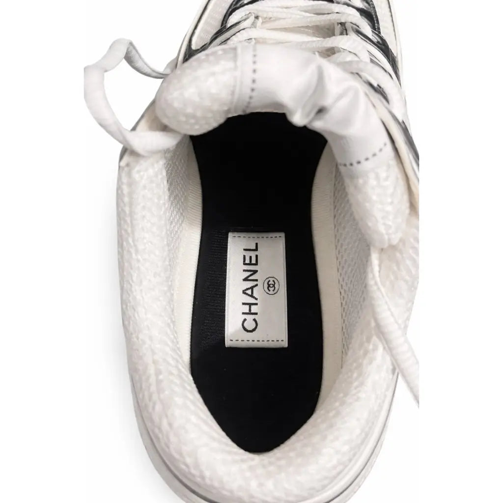 Channel runner